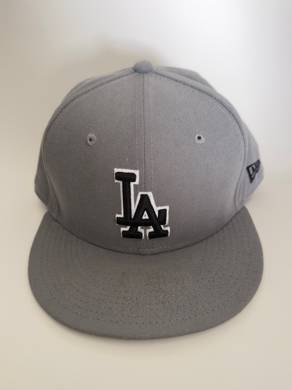 Men's Los Angeles Dodgers New Era Gray White Logo 59FIFTY Fitted Hat size 7-3/8